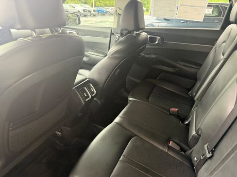 Used 2024 Kia Sorento S w/ Panoramic Sunroof Package AWD/4WD image 20
