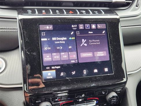 New 2025 Jeep Grand Cherokee Laredo w/ Luxury Tech Group I image 12