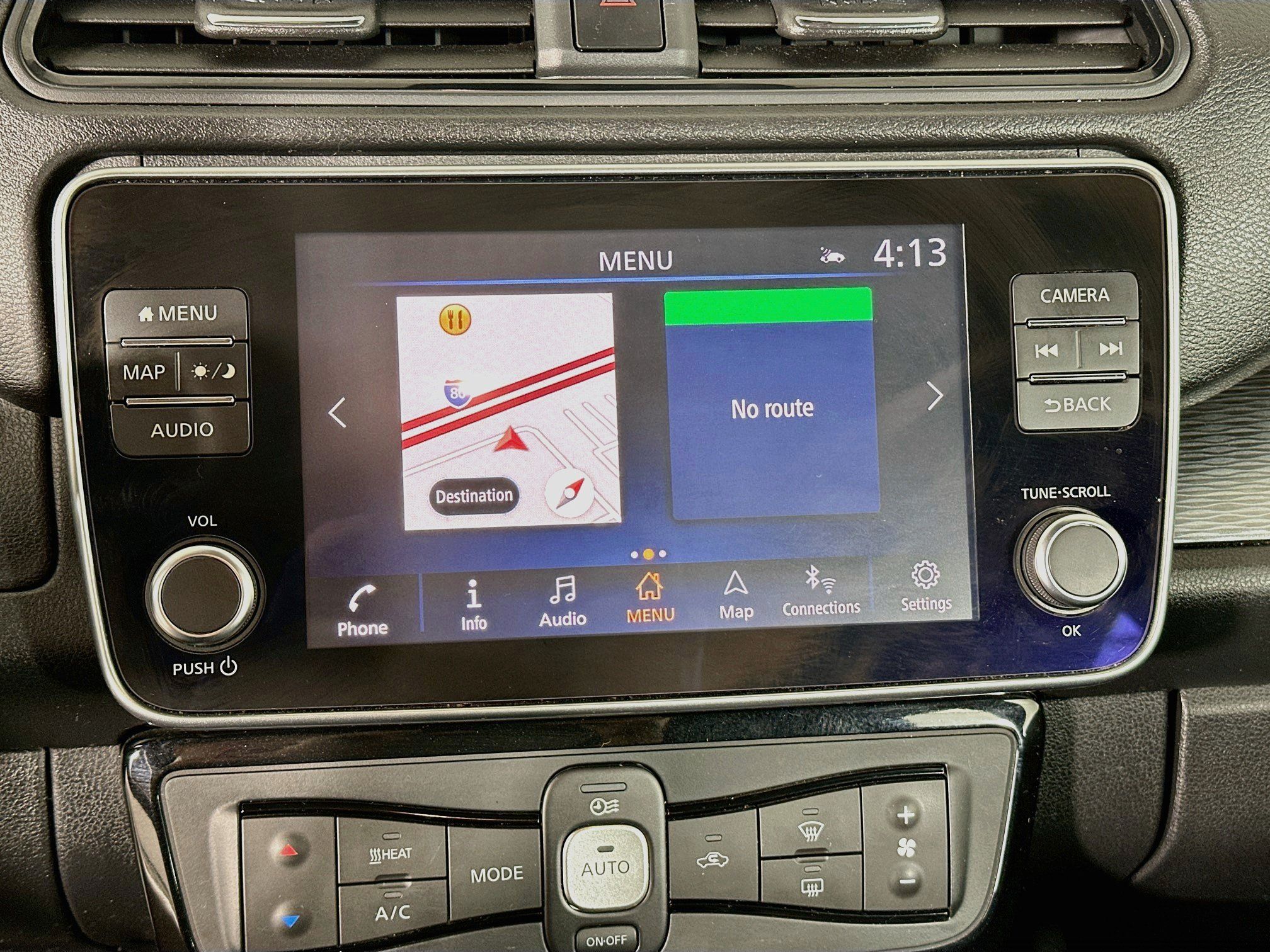 Used 2021 Nissan Leaf SV w/ SV Technology Package FWD image 21