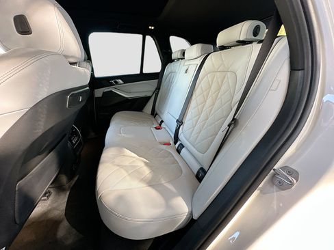 Certified 2024 BMW X5 sDrive40i w/ M Sport Package image 26