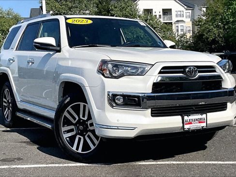 Used 2023 Toyota 4Runner Limited AWD/4WD image 2