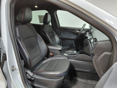 Certified 2025 Ford Escape ST-Line image 21