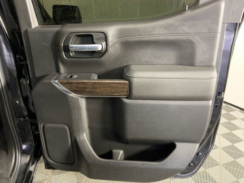 Used 2020 GMC Sierra 1500 SLE w/ SLE Value Package image 23