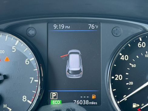 Certified 2020 Nissan Rogue SV FWD image 25