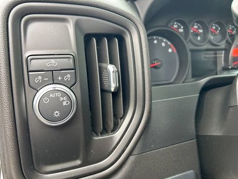 Used 2022 GMC Sierra 3500 Pro w/ Convenience Package RWD image 8