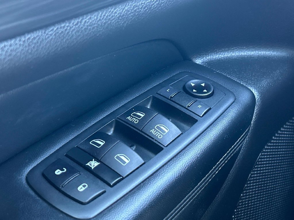 Used 2021 Jeep Grand Cherokee Laredo AWD/4WD image 33