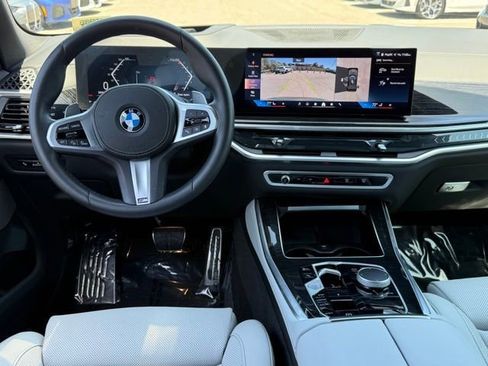 Used 2026 BMW X5 sDrive40i w/ M Sport Package RWD image 32