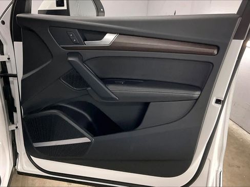 Certified 2023 Audi Q5 2.0T Premium Plus w/ Premium Plus Package image 24