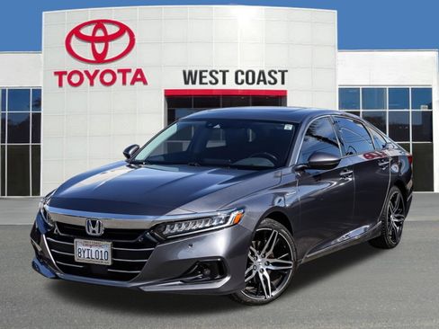 Used 2021 Honda Accord Touring image 1