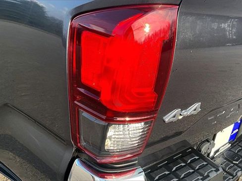 Used 2021 Toyota Tacoma SR5 image 22