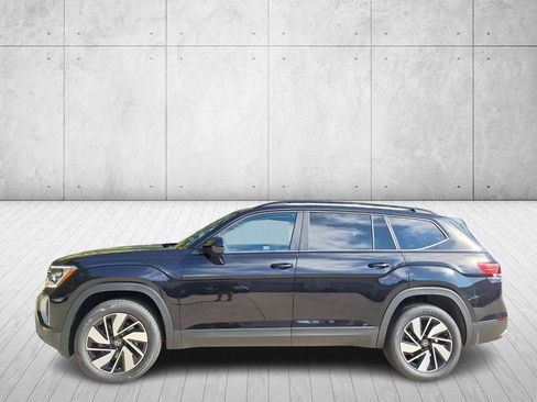 New 2026 Volkswagen Atlas SE image 2