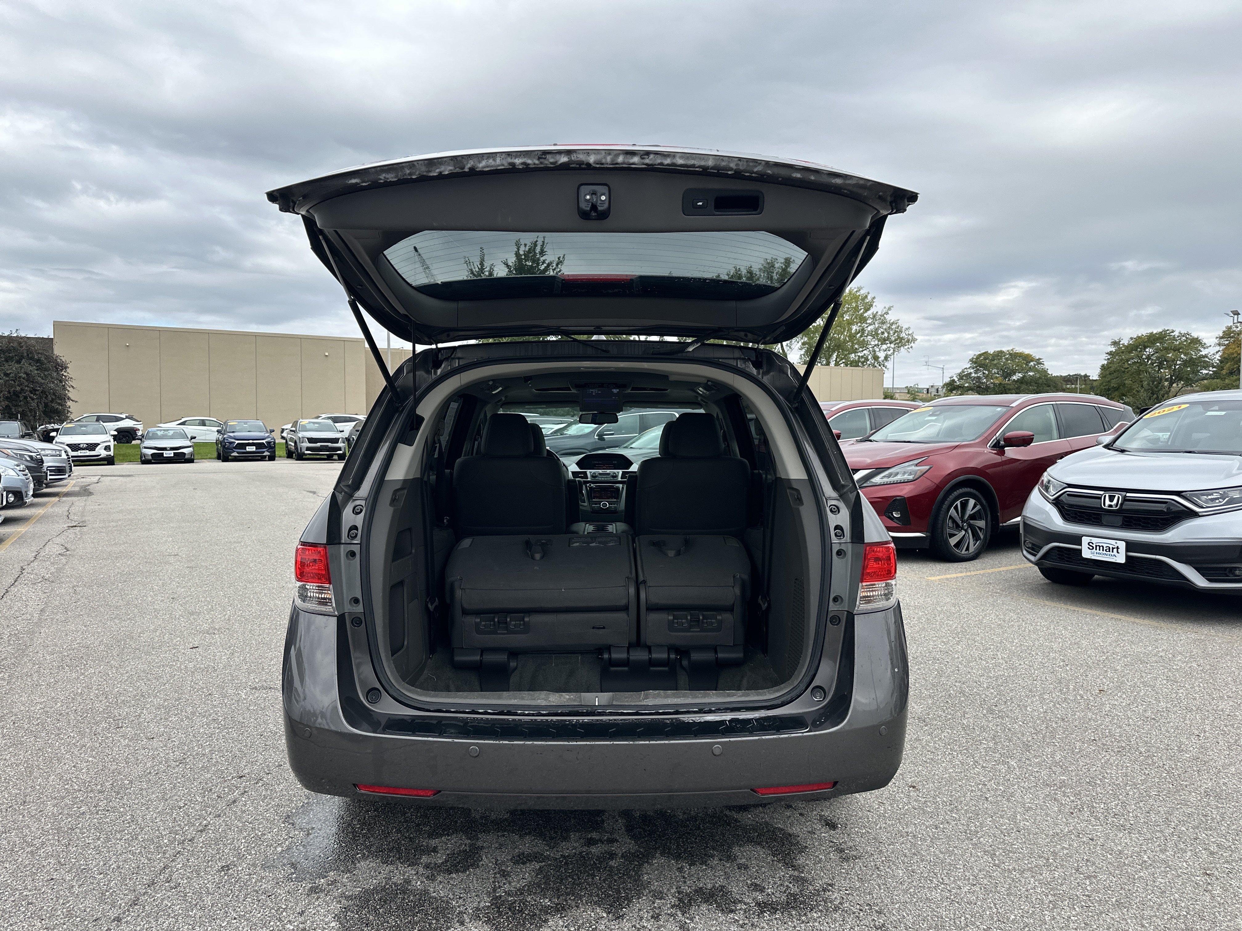 Used 2014 Honda Odyssey Touring image 10