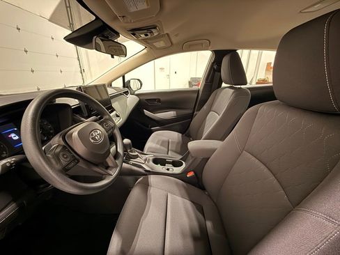Used 2024 Toyota Corolla LE image 15