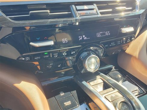 Used 2023 Acura MDX FWD w/ Technology Package image 32