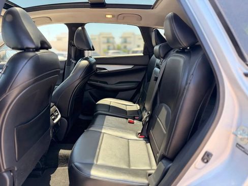 Used 2021 INFINITI QX50 Luxe FWD image 29