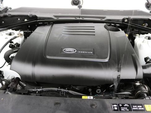 Used 2025 Land Rover Defender 110 S AWD/4WD image 10
