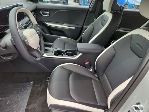 New 2026 Kia K4 GT-Line FWD image 17