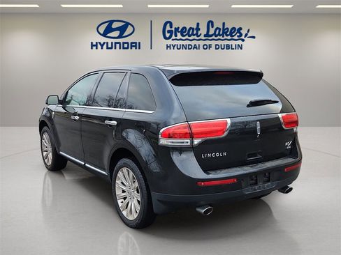 Used 2013 Lincoln MKX AWD image 3