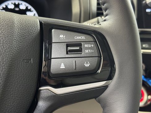 Used 2026 Honda Odyssey Touring image 38