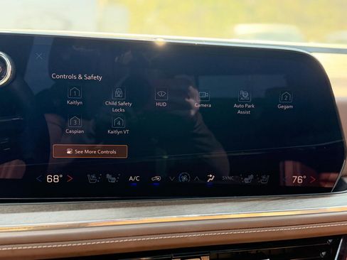 Used 2025 Chevrolet Tahoe High Country image 28