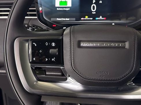 Certified 2026 Land Rover Range Rover SE image 37
