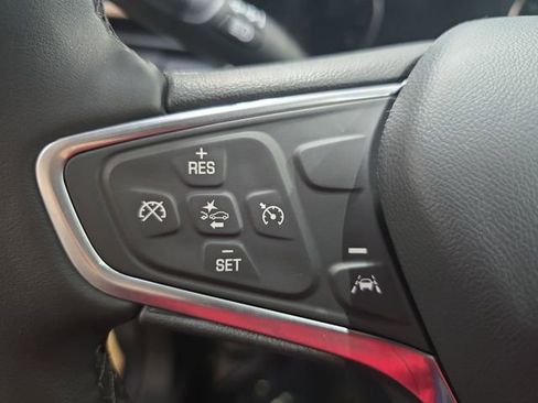 Used 2023 Chevrolet Equinox LT image 19