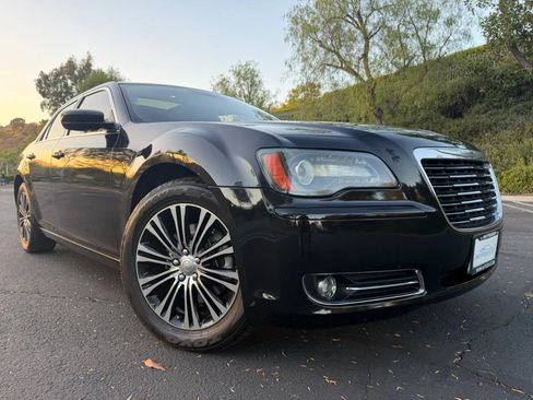 Used 2013 Chrysler 300 S AWD/4WD image 8