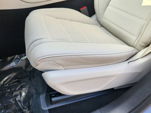 New 2026 Mercedes-Benz GLS 580 4MATIC image 17
