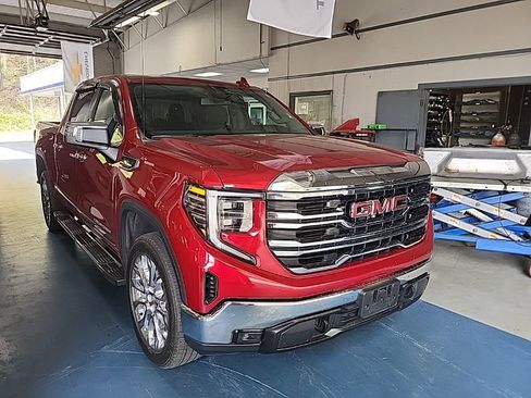 Used 2023 GMC Sierra 1500 SLT w/ SLT Premium Package image 3
