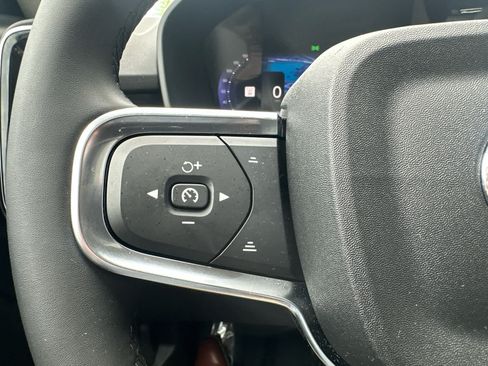 Used 2023 Volvo XC40 B5 Plus w/ Driver Assist Package AWD/4WD image 14