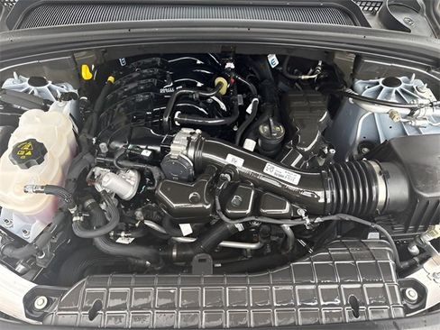 Used 2023 Jeep Grand Cherokee Altitude image 8