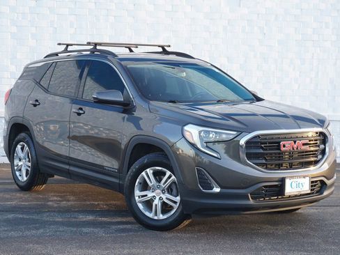 Used 2019 GMC Terrain SLE w/ Driver Convenience Package AWD/4WD image 3