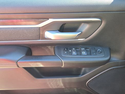 Used 2022 RAM 1500 Big Horn AWD/4WD image 17