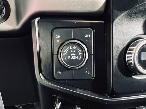 Used 2024 Ford Expedition Max XL AWD/4WD image 30