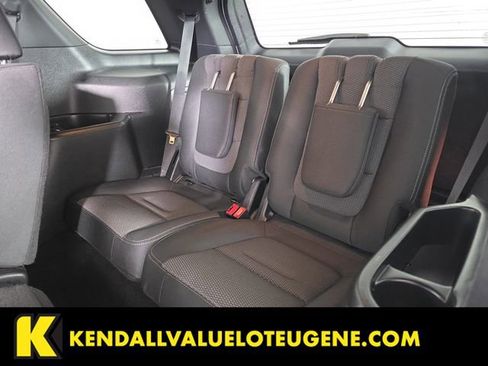 Used 2019 Ford Explorer XLT w/ Equipment Group 201A AWD/4WD image 19