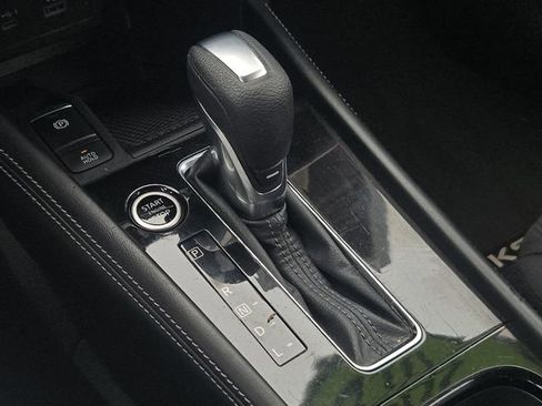 Used 2022 Nissan Kicks SV FWD image 22