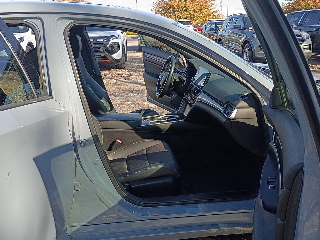 Used 2022 Honda Accord Sport image 16