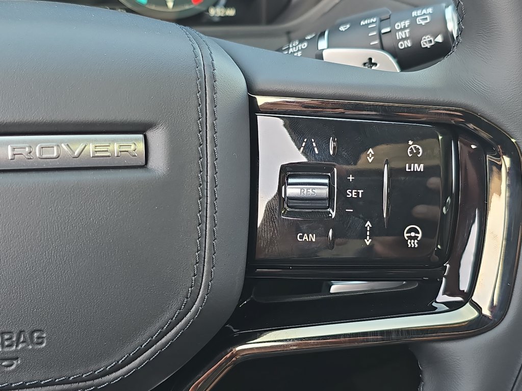 New 2026 Land Rover Range Rover Velar S AWD/4WD image 18