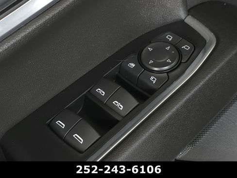 Used 2024 GMC Sierra 1500 SLT w/ SLT Premium Package AWD/4WD image 23