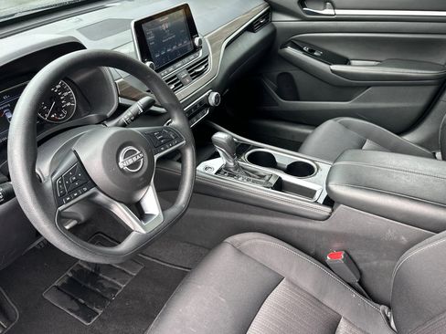 Certified 2023 Nissan Altima 2.5 SV image 10