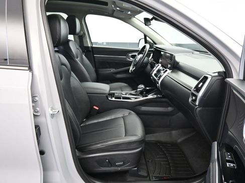 Used 2022 Kia Sorento SX image 53