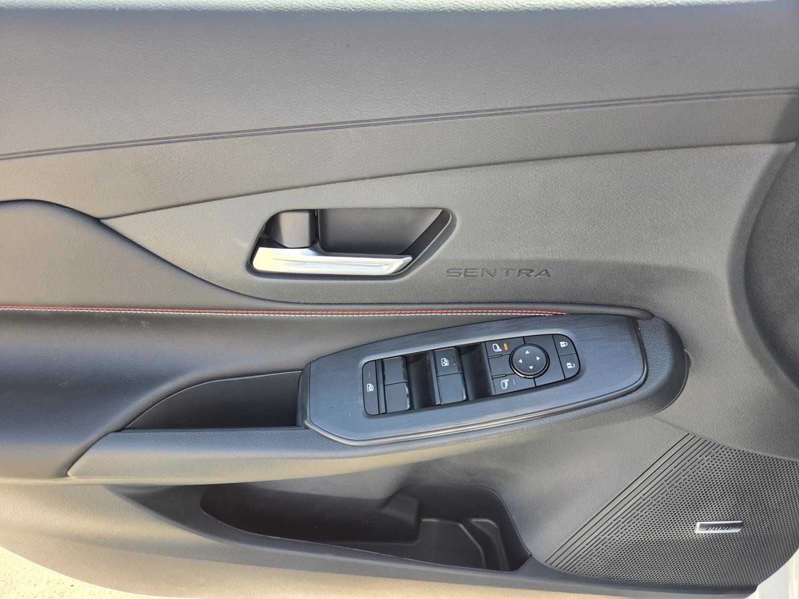 New 2027 Nissan Sentra SR FWD image 16