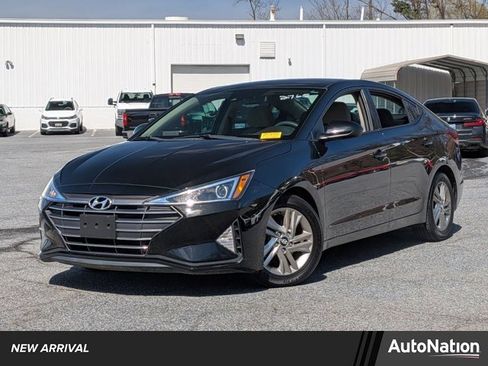 Used 2019 Hyundai Elantra SEL image 1
