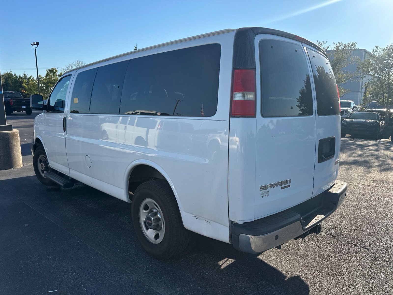 Used 2015 GMC Savana 2500 LT w/ LT Preferred Equipment Group RWD image 7