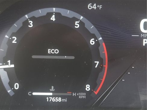 Used 2024 Toyota Highlander Platinum image 14