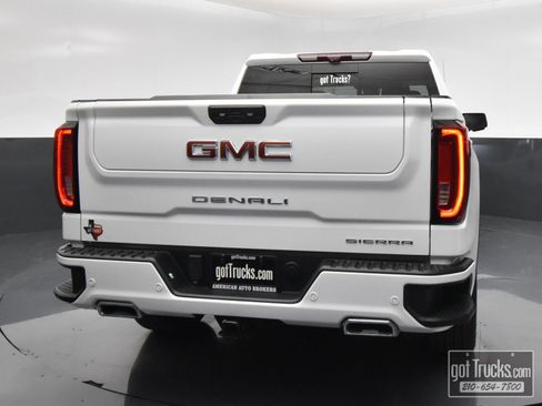Used 2023 GMC Sierra 1500 Denali w/ Denali Reserve Package AWD/4WD image 6