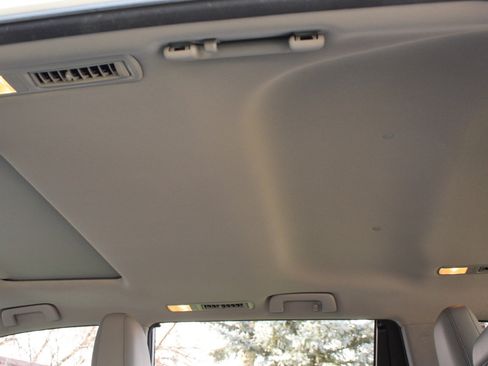 Used 2017 Toyota Highlander XLE image 49