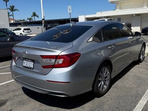 Used 2022 Honda Accord LX image 7