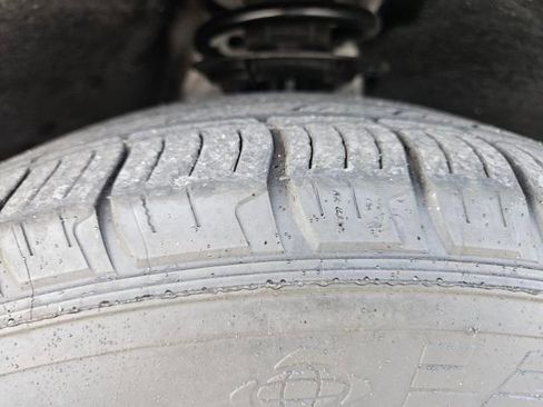 Used 2024 Ford Edge SEL image 28