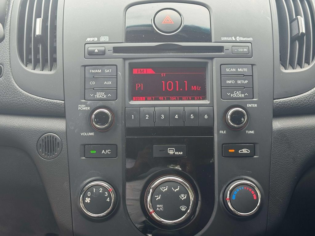 Used 2012 Kia Forte EX FWD image 23